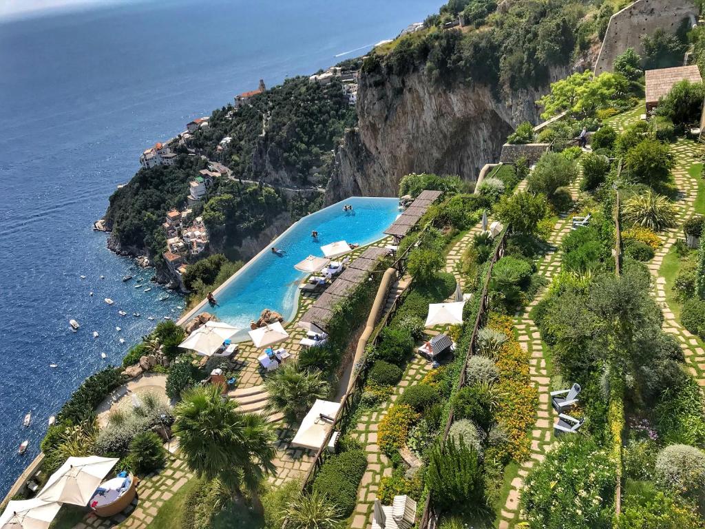 Monastero Santa Rosa seen from the last part of the way in.